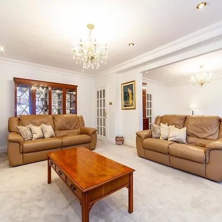 Bright 3Bdr Apt Near Swiss Cottage London Exterior photo